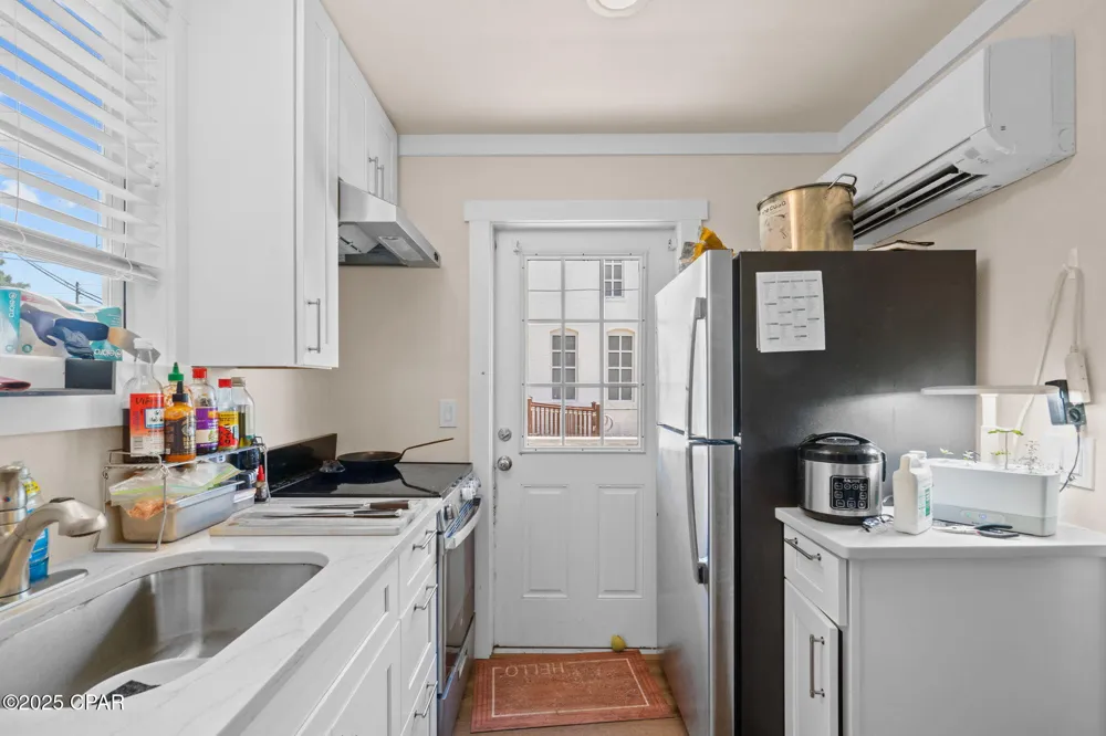 59 Ave D Apalachicola, FL 32320