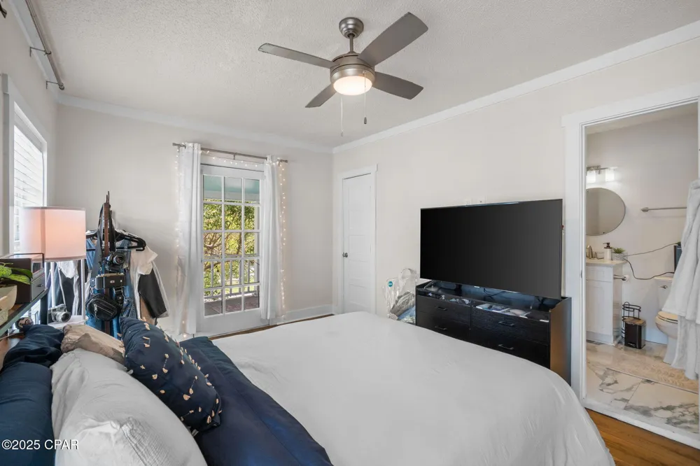 59 Ave D Apalachicola, FL 32320