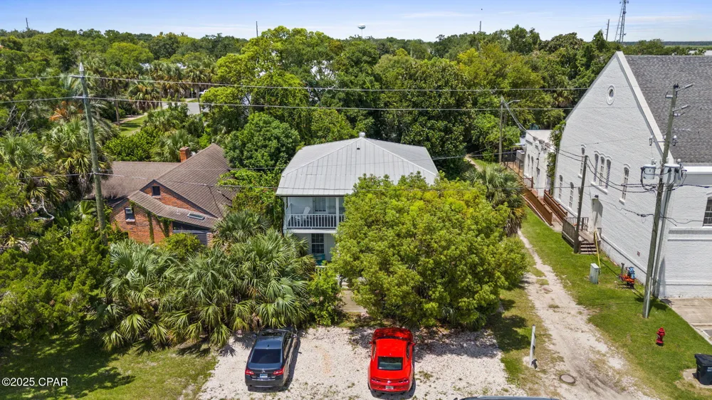 59 Ave D Apalachicola, FL 32320