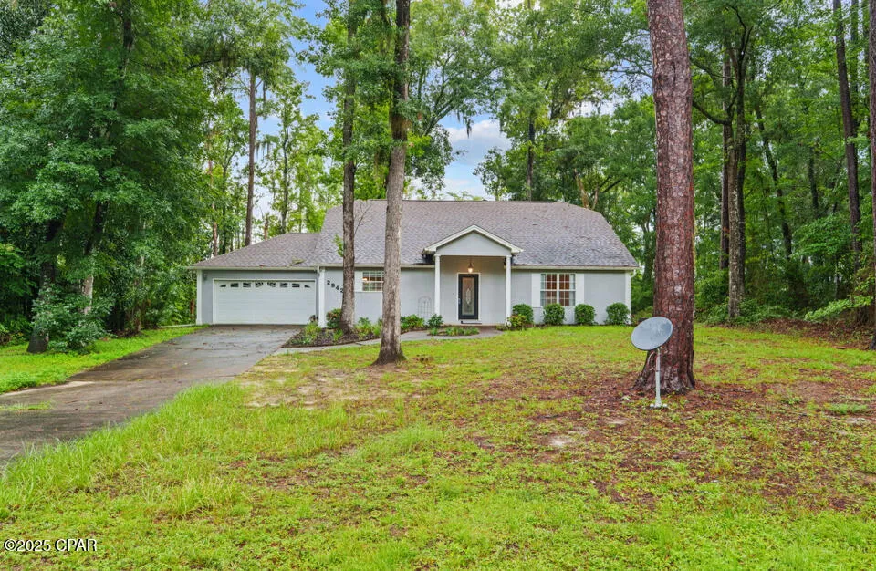 2942 Paradise Lakes Road Chipley, FL 32428