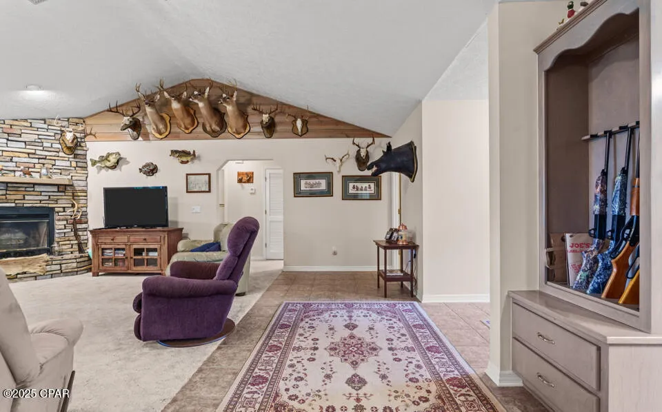 2942 Paradise Lakes Road Chipley, FL 32428