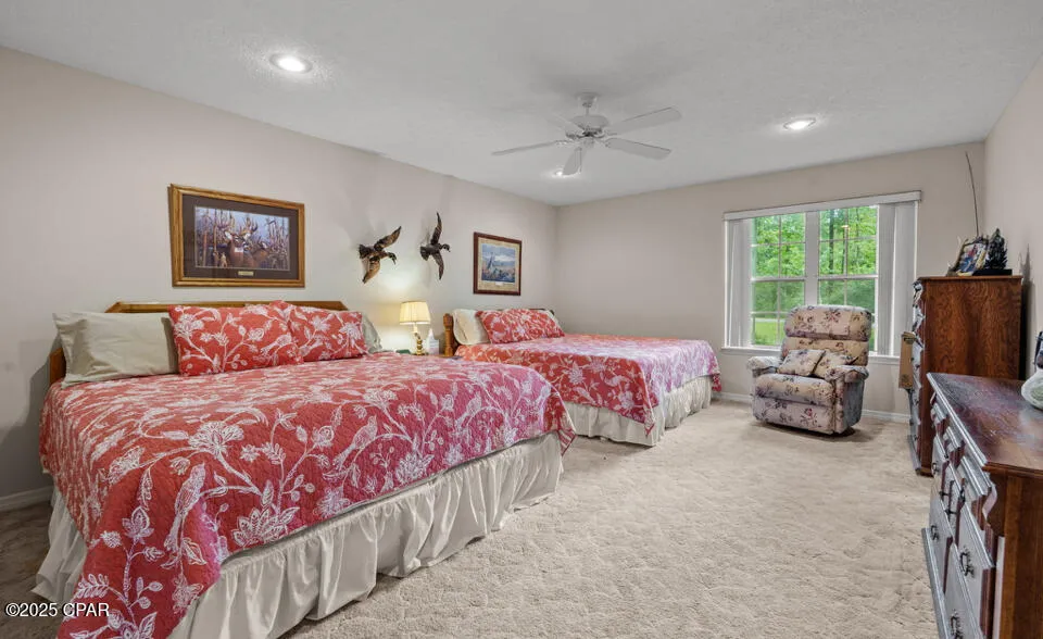 2942 Paradise Lakes Road Chipley, FL 32428