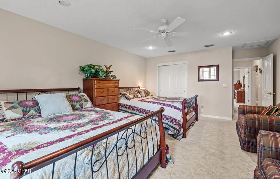 2942 Paradise Lakes Road Chipley, FL 32428
