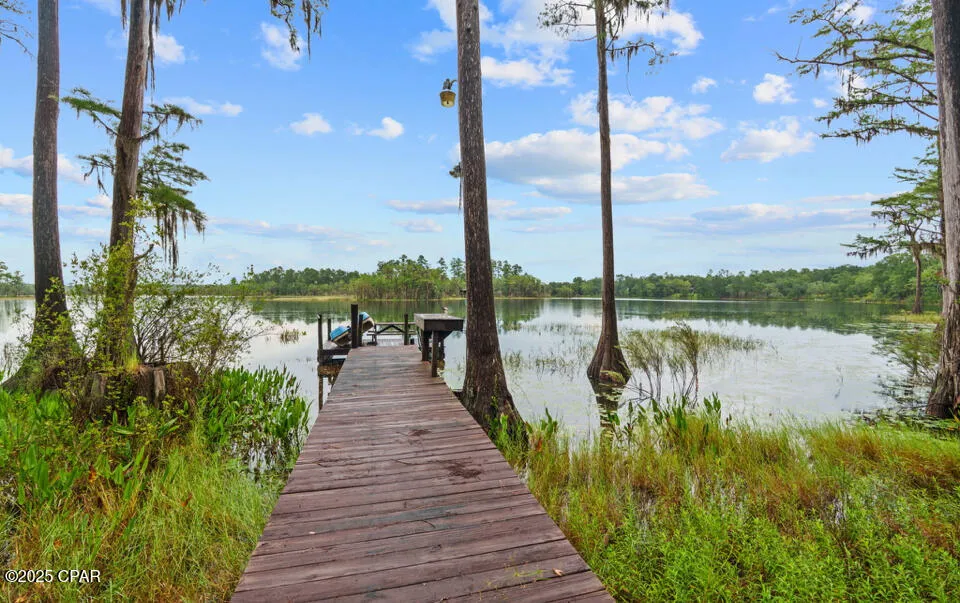 2942 Paradise Lakes Road Chipley, FL 32428