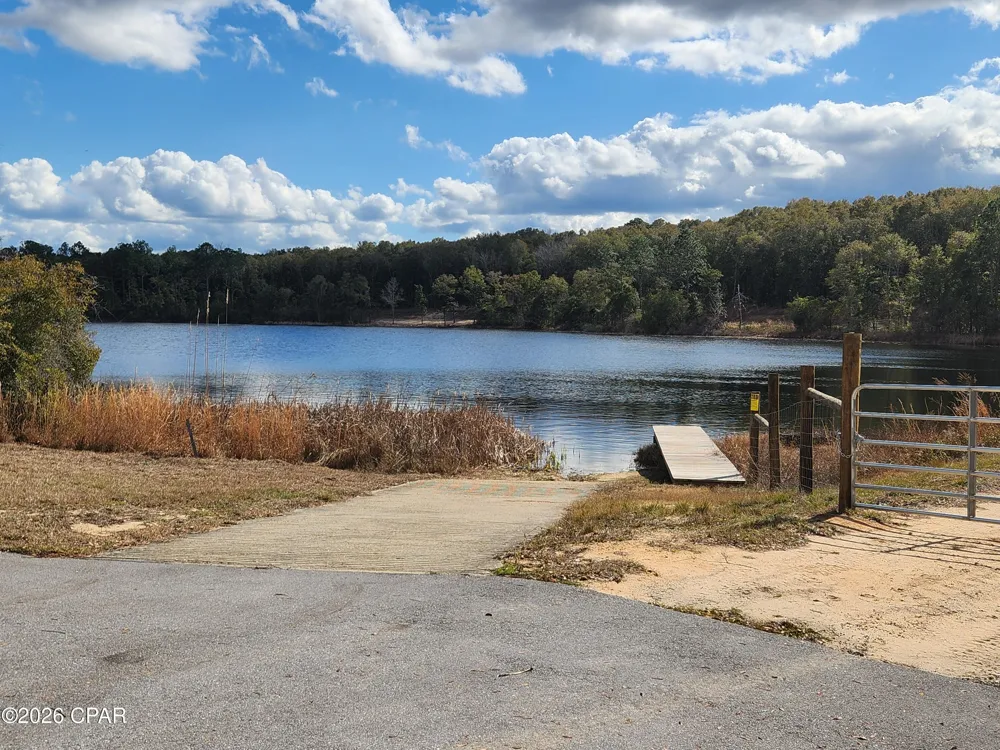 23 Seacoast Way Defuniak Springs, FL 32433