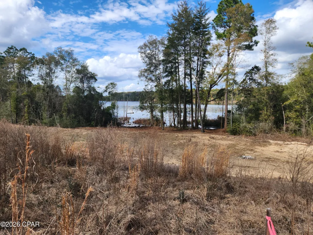 23 Seacoast Way Defuniak Springs, FL 32433