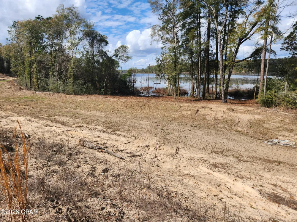 23 Seacoast Way Defuniak Springs, FL 32433