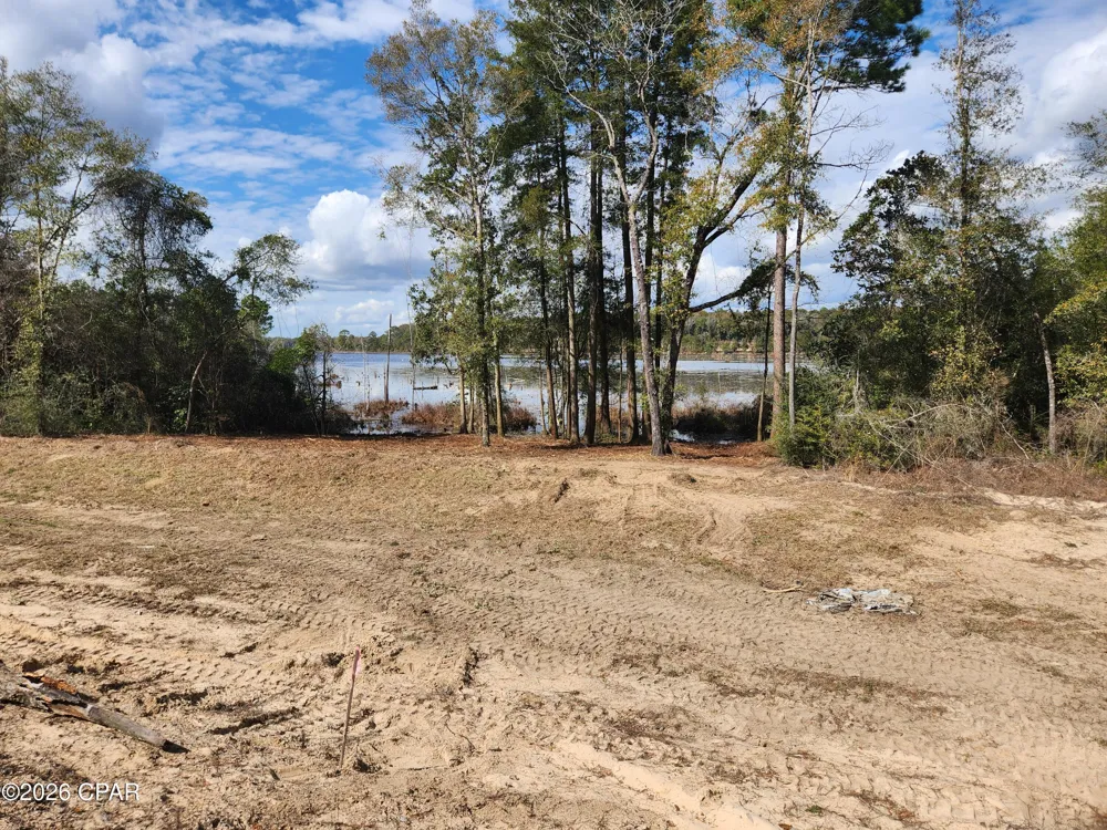 23 Seacoast Way Defuniak Springs, FL 32433
