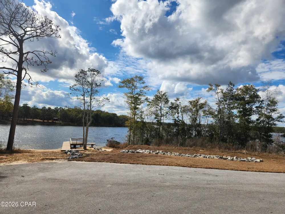 23 Seacoast Way Defuniak Springs, FL 32433