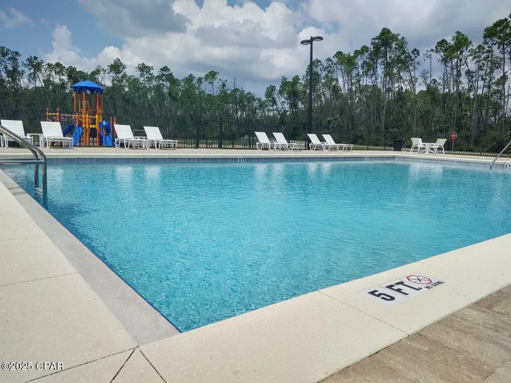 9904 Summer Creek Drive Southport, FL 32409
