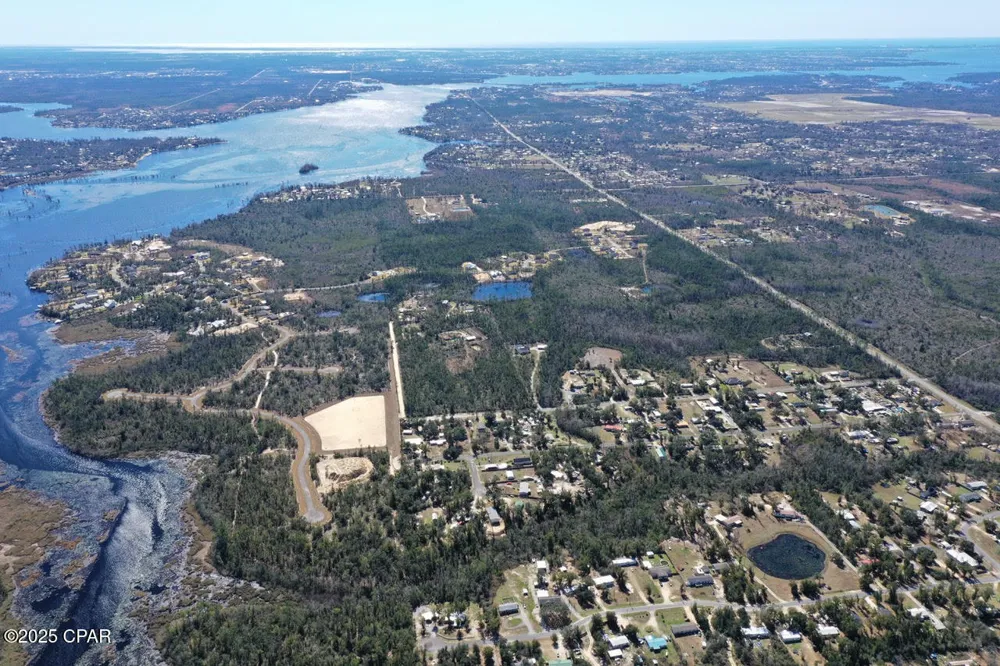 9904 Summer Creek Drive Southport, FL 32409