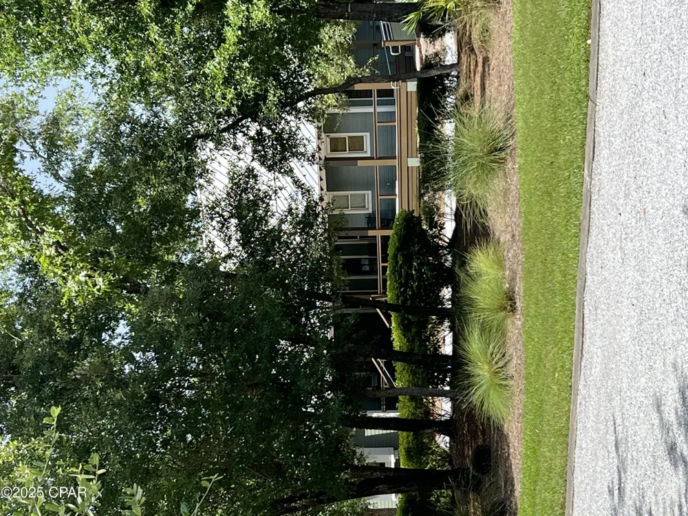 9904 Summer Creek Drive Southport, FL 32409
