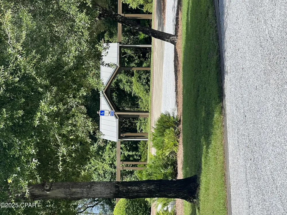 9904 Summer Creek Drive Southport, FL 32409