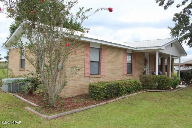 25676 Evans Street Altha, FL 32421