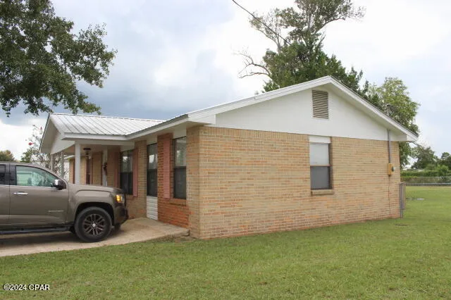 25676 Evans Street Altha, FL 32421