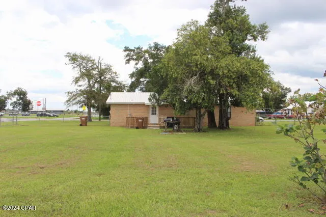 25676 Evans Street Altha, FL 32421