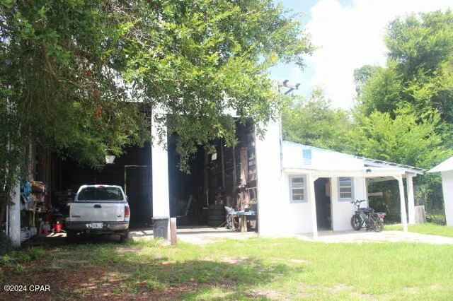 4583 Dickson Road Greenwood, FL 32443