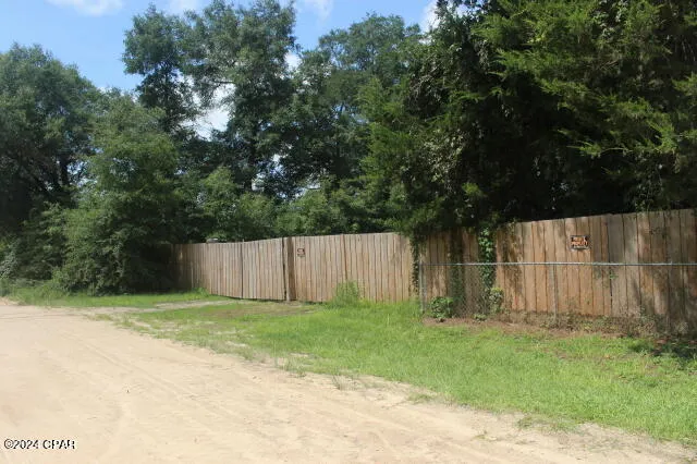4583 Dickson Road Greenwood, FL 32443