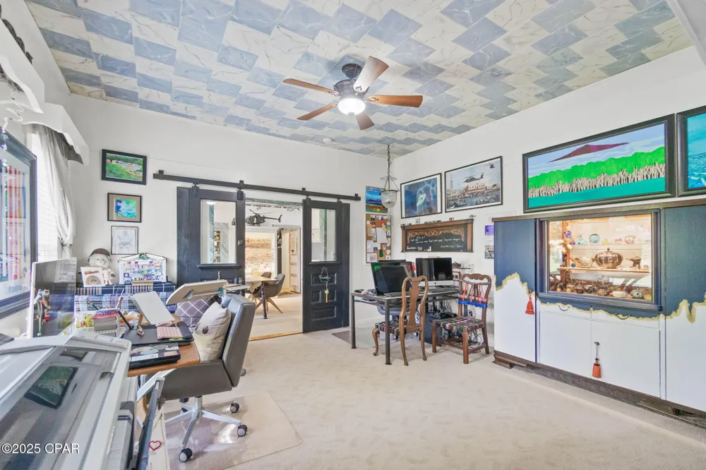1748 Georgia Street Alford, FL 32420