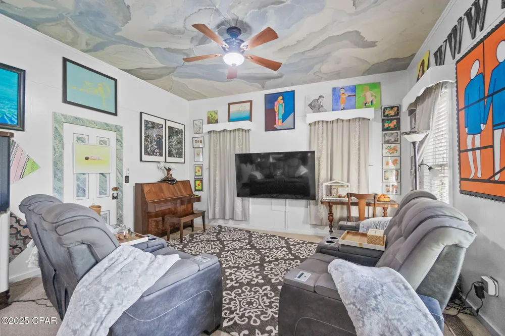 1748 Georgia Street Alford, FL 32420