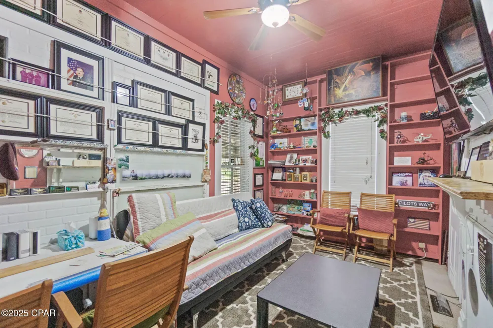 1748 Georgia Street Alford, FL 32420