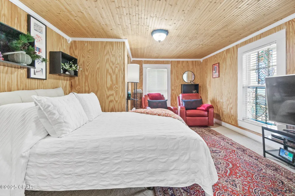 1748 Georgia Street Alford, FL 32420