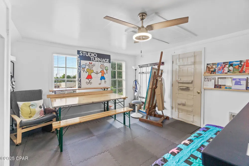 1748 Georgia Street Alford, FL 32420
