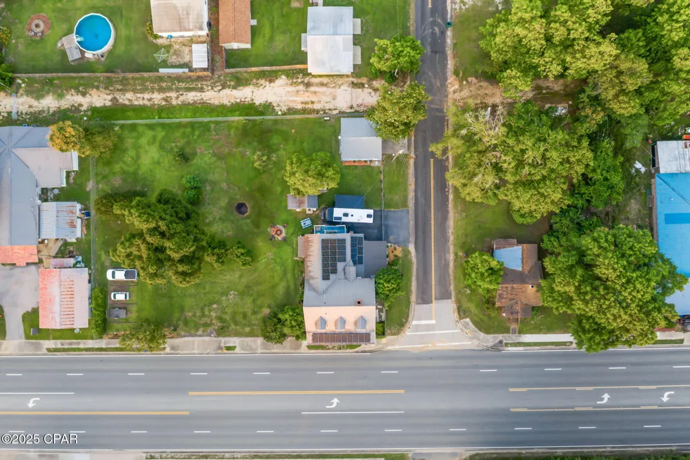 1748 Georgia Street Alford, FL 32420