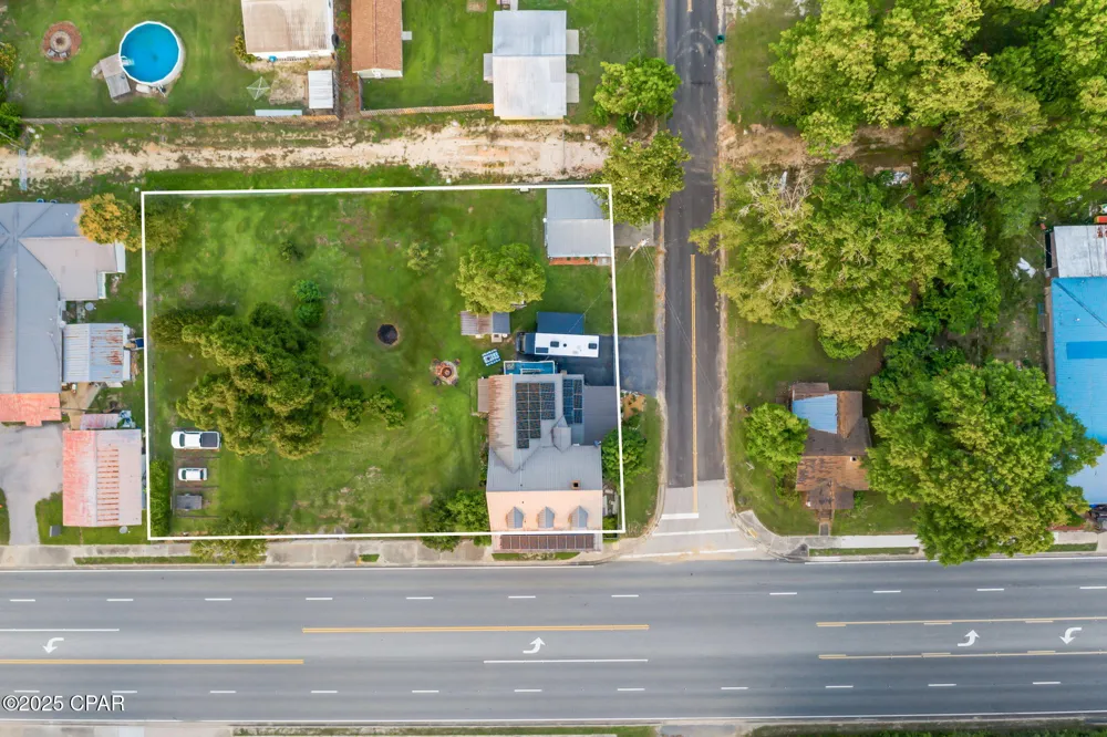 1748 Georgia Street Alford, FL 32420