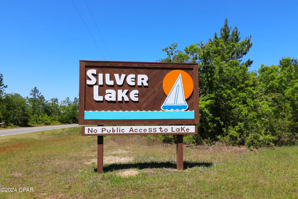16 Seminole Lane Marianna, FL 32448