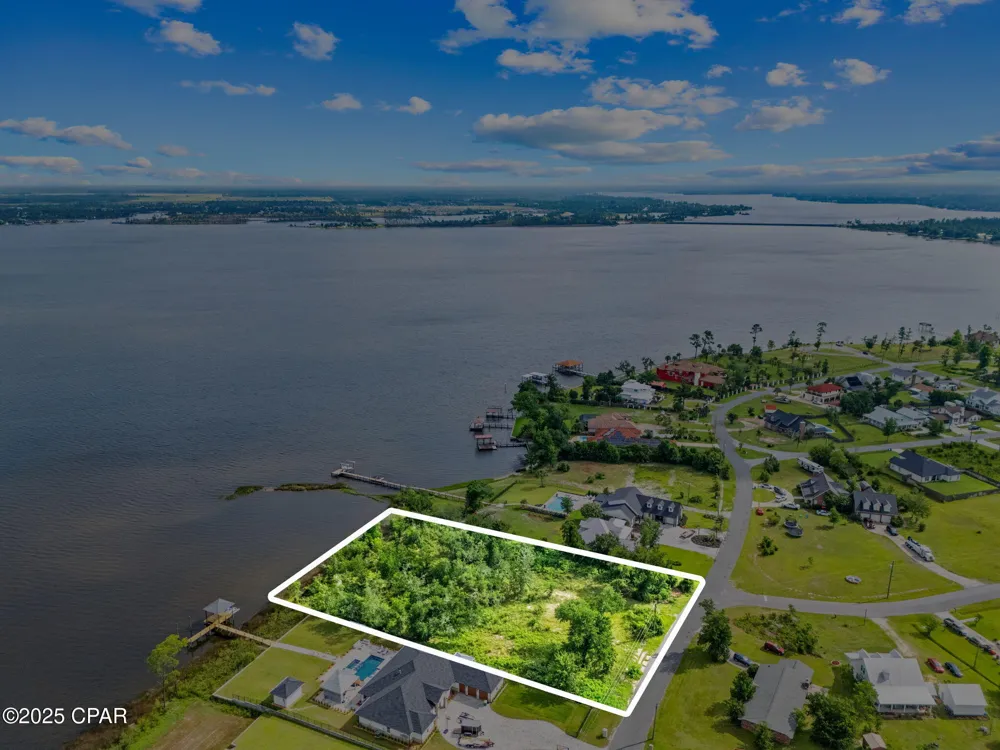 10 Bay Drive Lynn Haven, FL 32444