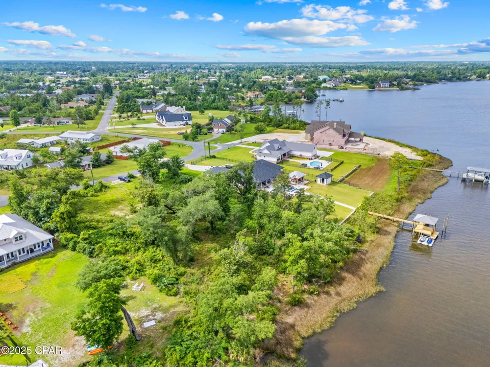 11 Bay Drive Lynn Haven, FL 32444