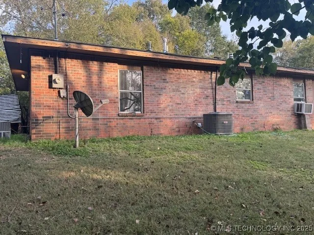 503 S Bonham Vian, OK 74962