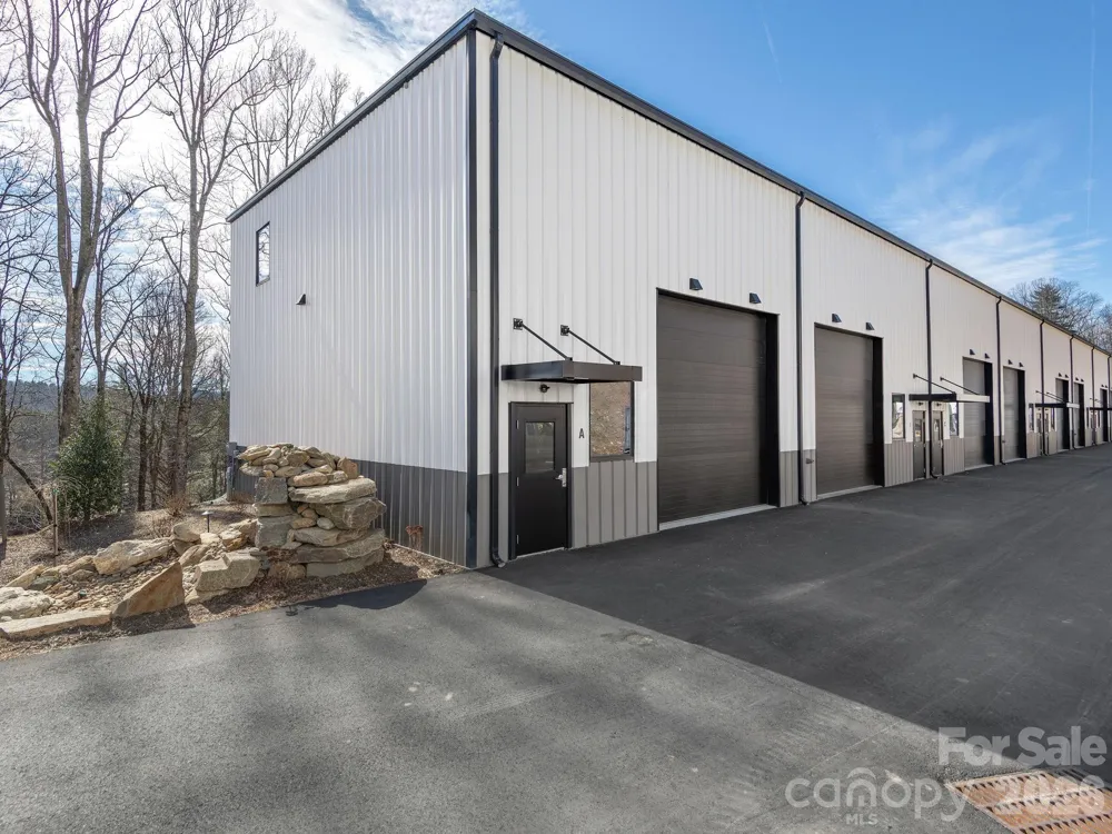 65 Speed Way #4A Lake Toxaway, NC 28747