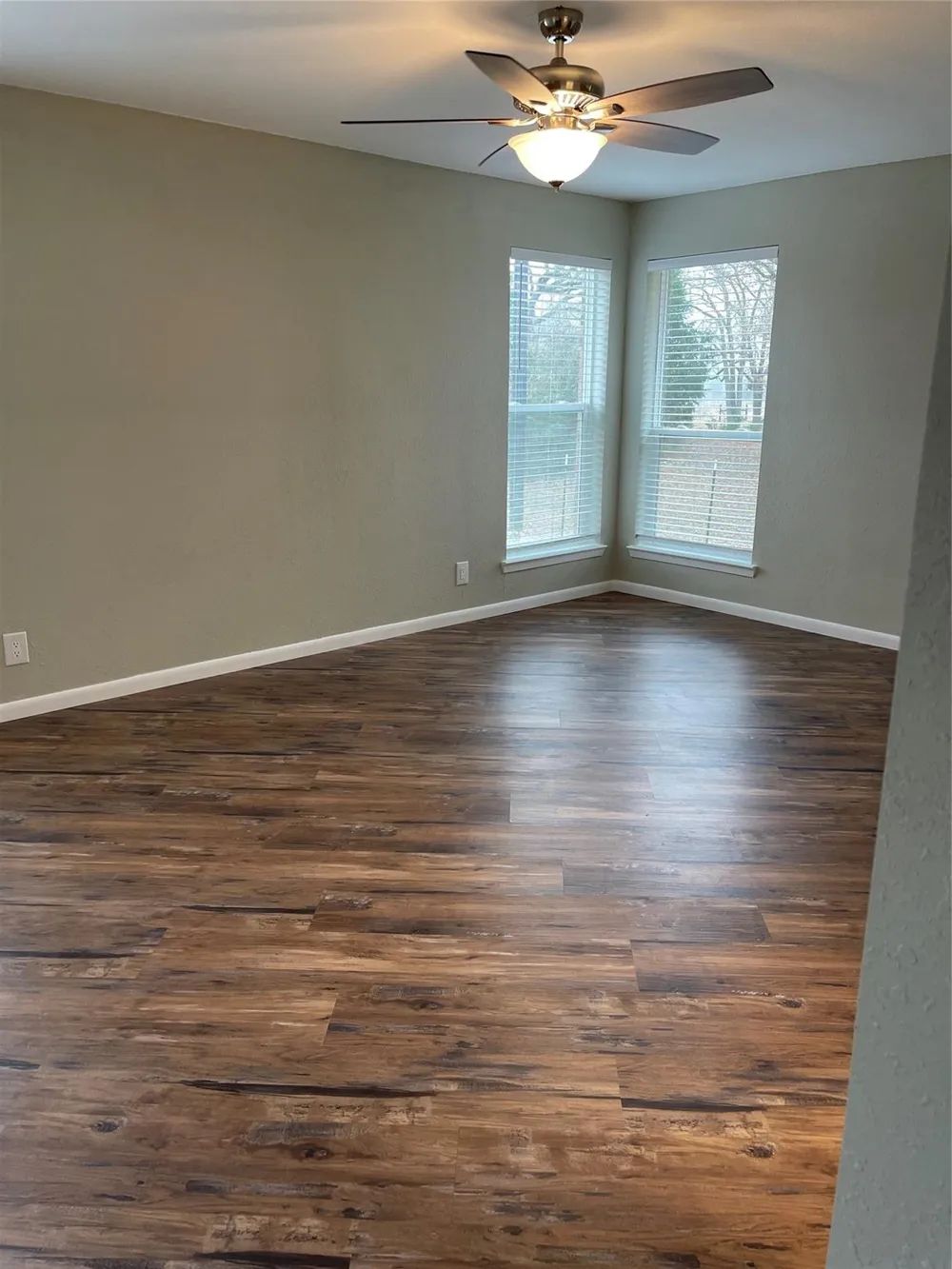 139 Fm 696 Elgin, TX 78621
