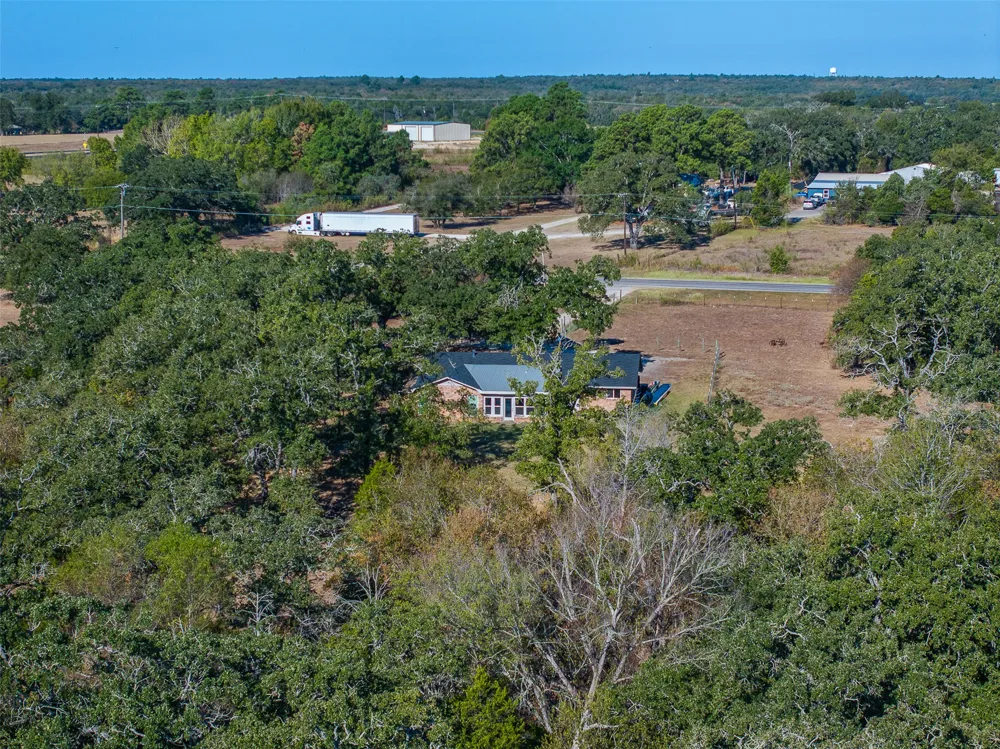 139 Fm 696 Elgin, TX 78621