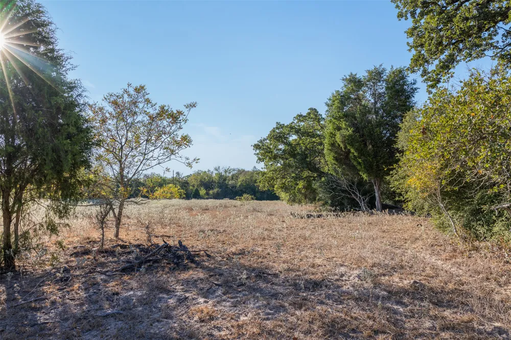 139 Fm 696 Elgin, TX 78621