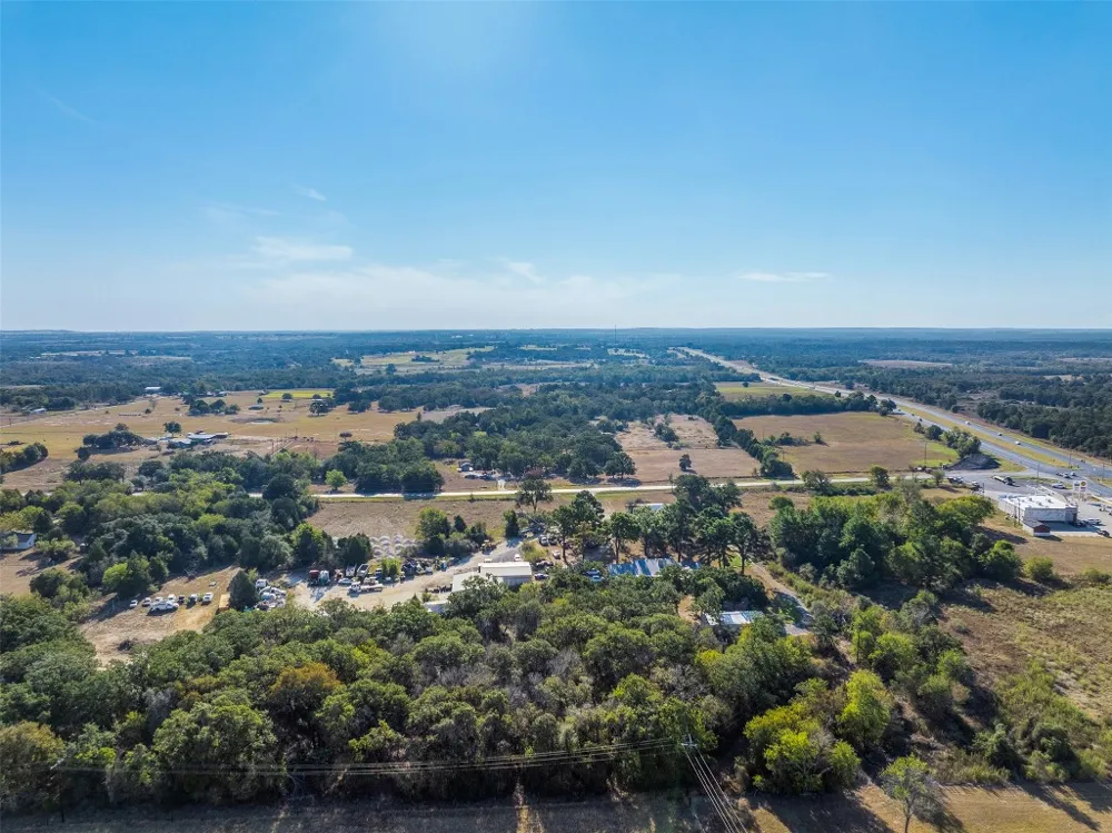 139 Fm 696 Elgin, TX 78621