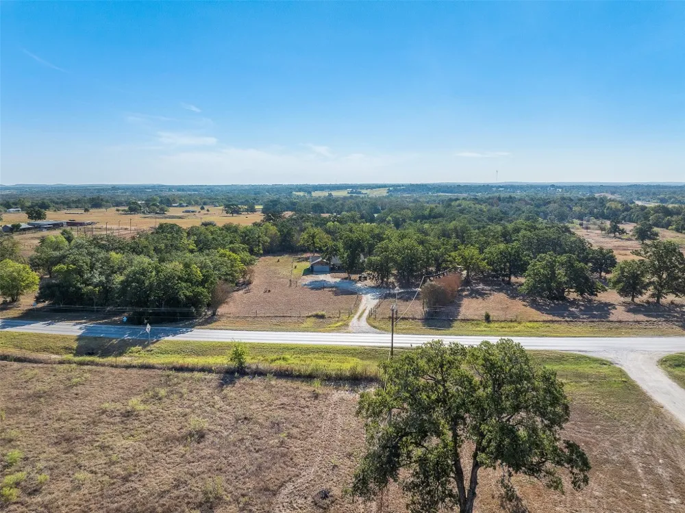 139 Fm 696 Elgin, TX 78621