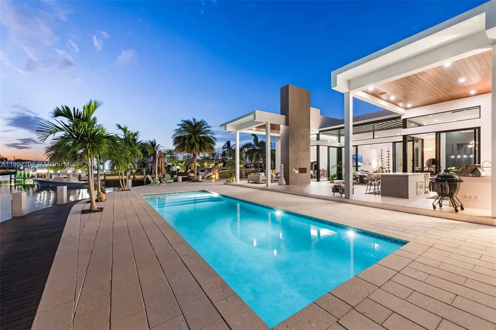 3701 NE 26th Ave #1 Lighthouse Point, FL 33064
