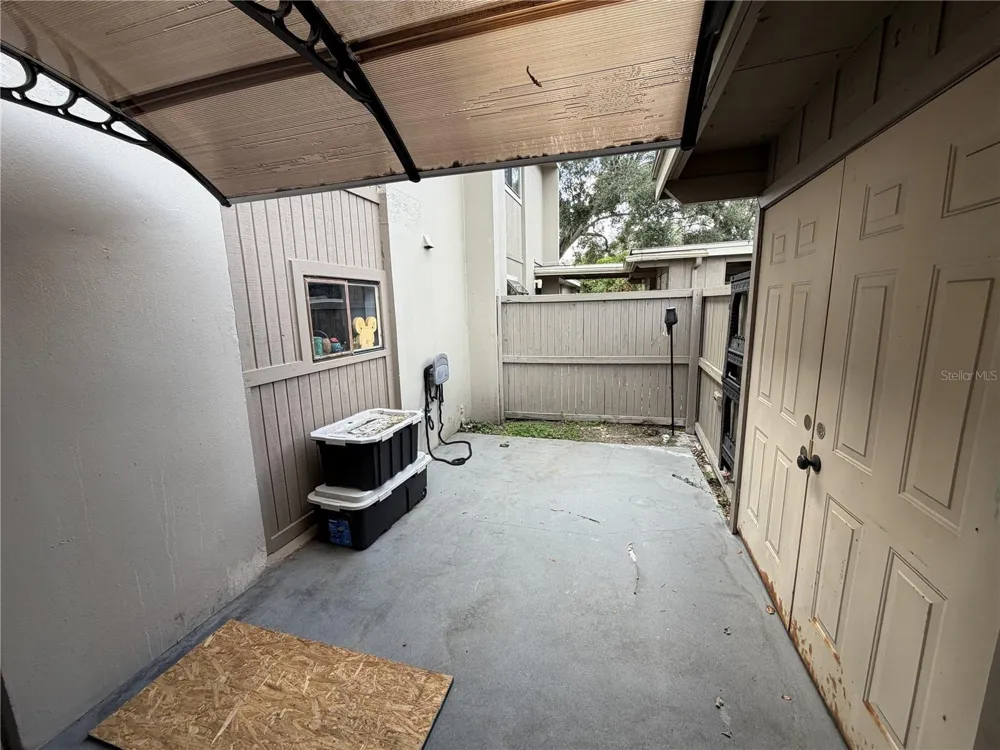 7925 PINE DRIVE #33 Temple Terrace, FL 33637