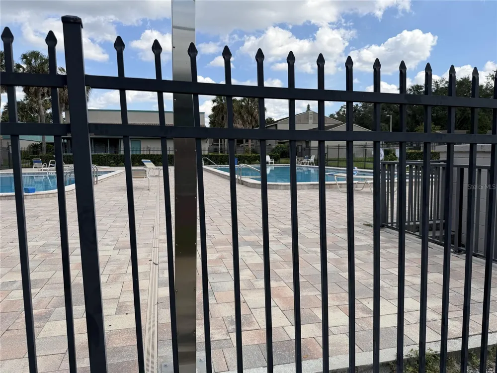 7925 PINE DRIVE #33 Temple Terrace, FL 33637