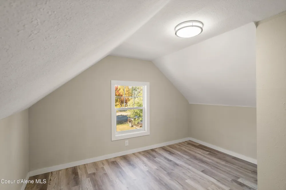 406 E Larch Avenue Osburn, ID 83849