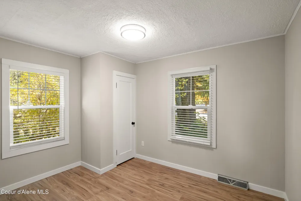 406 E Larch Avenue Osburn, ID 83849
