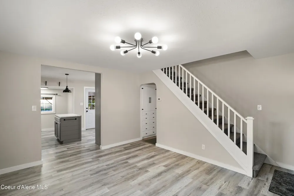 406 E Larch Avenue Osburn, ID 83849