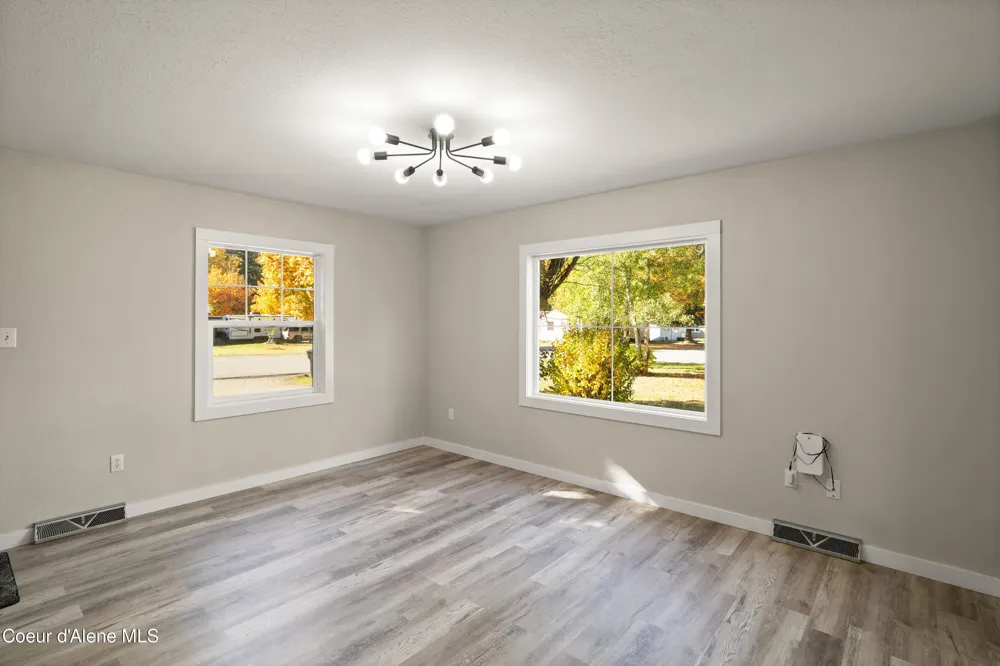 406 E Larch Avenue Osburn, ID 83849