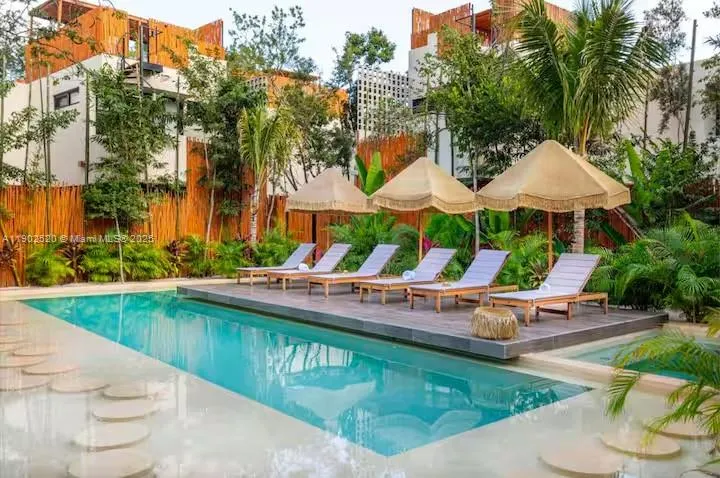 29 Av. Kukulkan, Zona 15, Tulum 