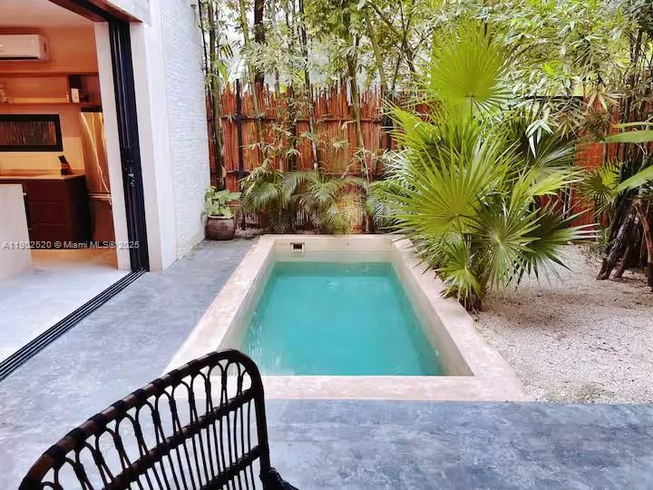 29 Av. Kukulkan, Zona 15, Tulum 