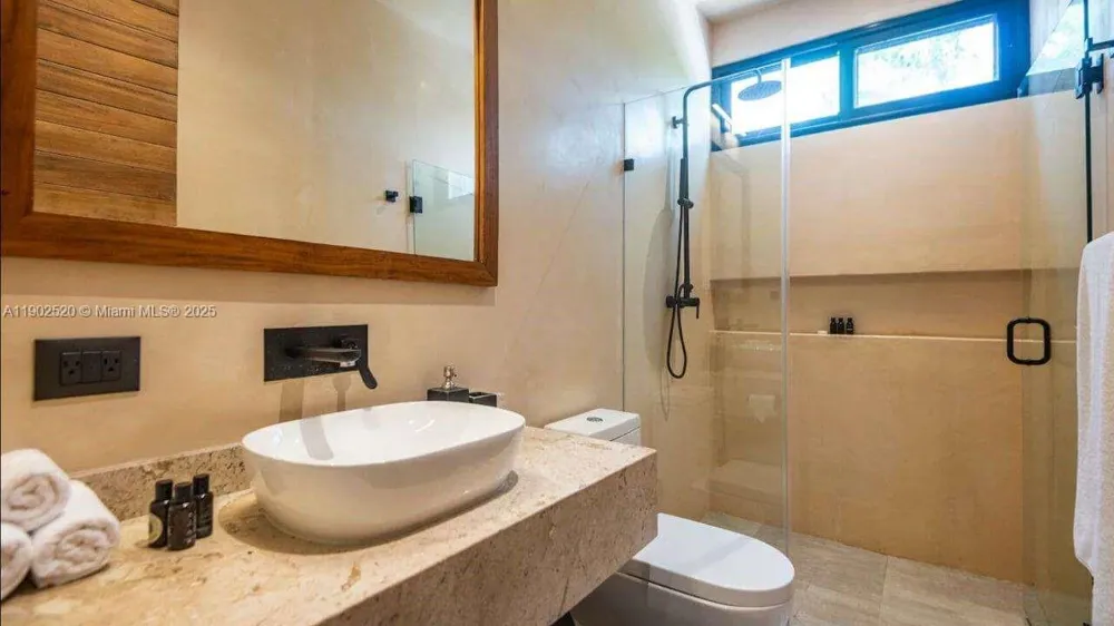 29 Av. Kukulkan, Zona 15, Tulum 