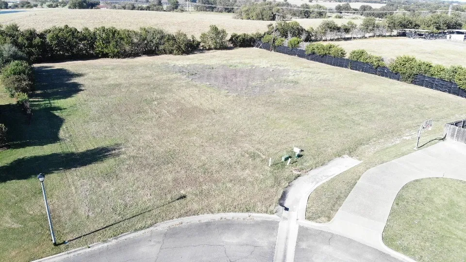1201 Valhalla Park Robinson, TX 76706
